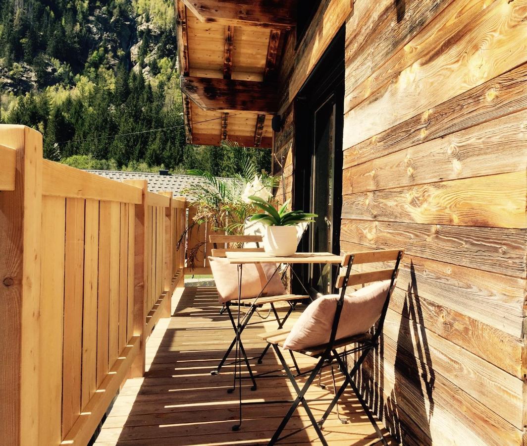 Chalet Le Petit Nicolas, Jacuzzi, Vue Mont Blanc Chamonix Exterior foto